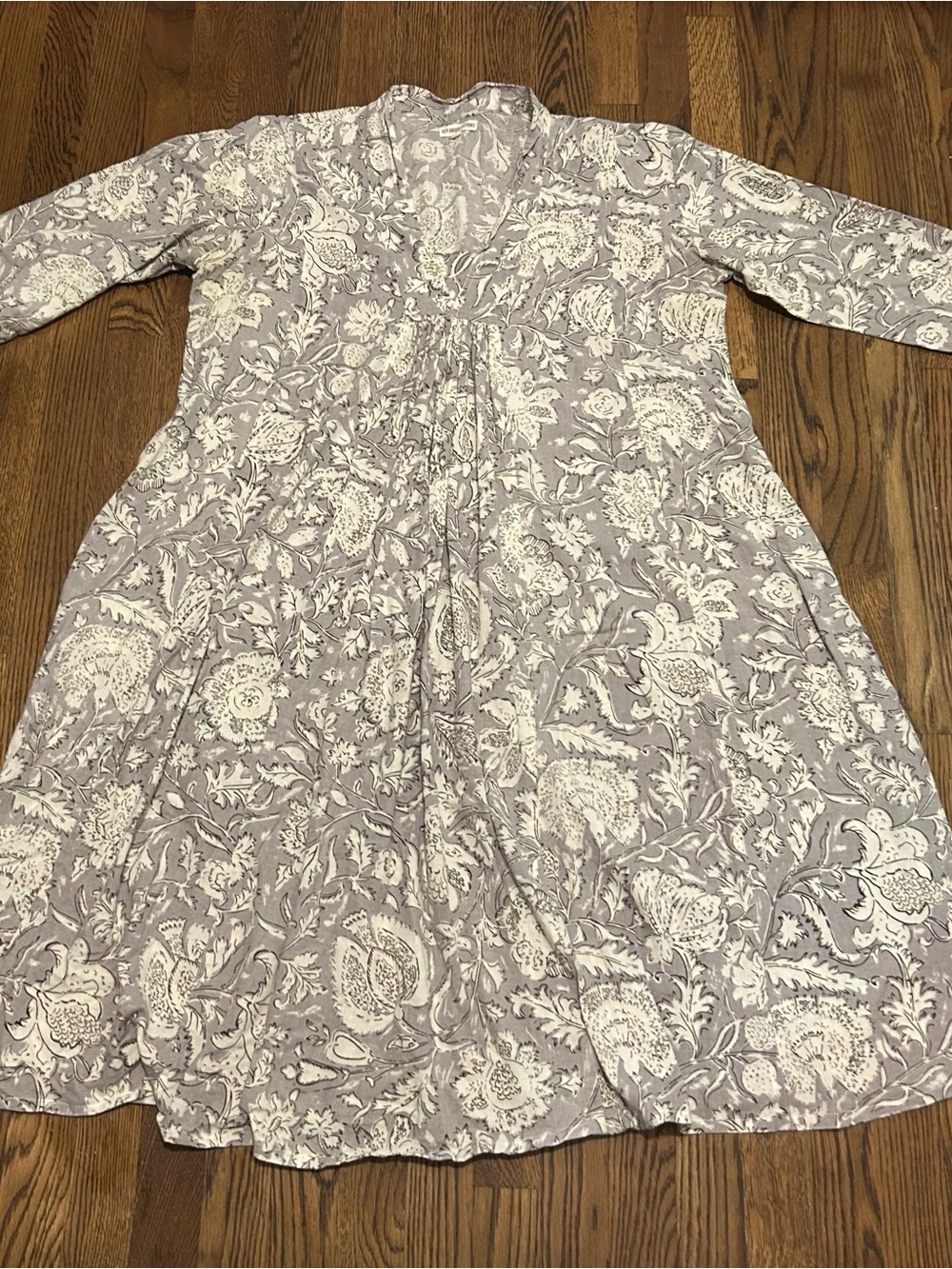 Anthropologie grey and cream  Floral Midi Dress with 3/4 Sleeves lightweight